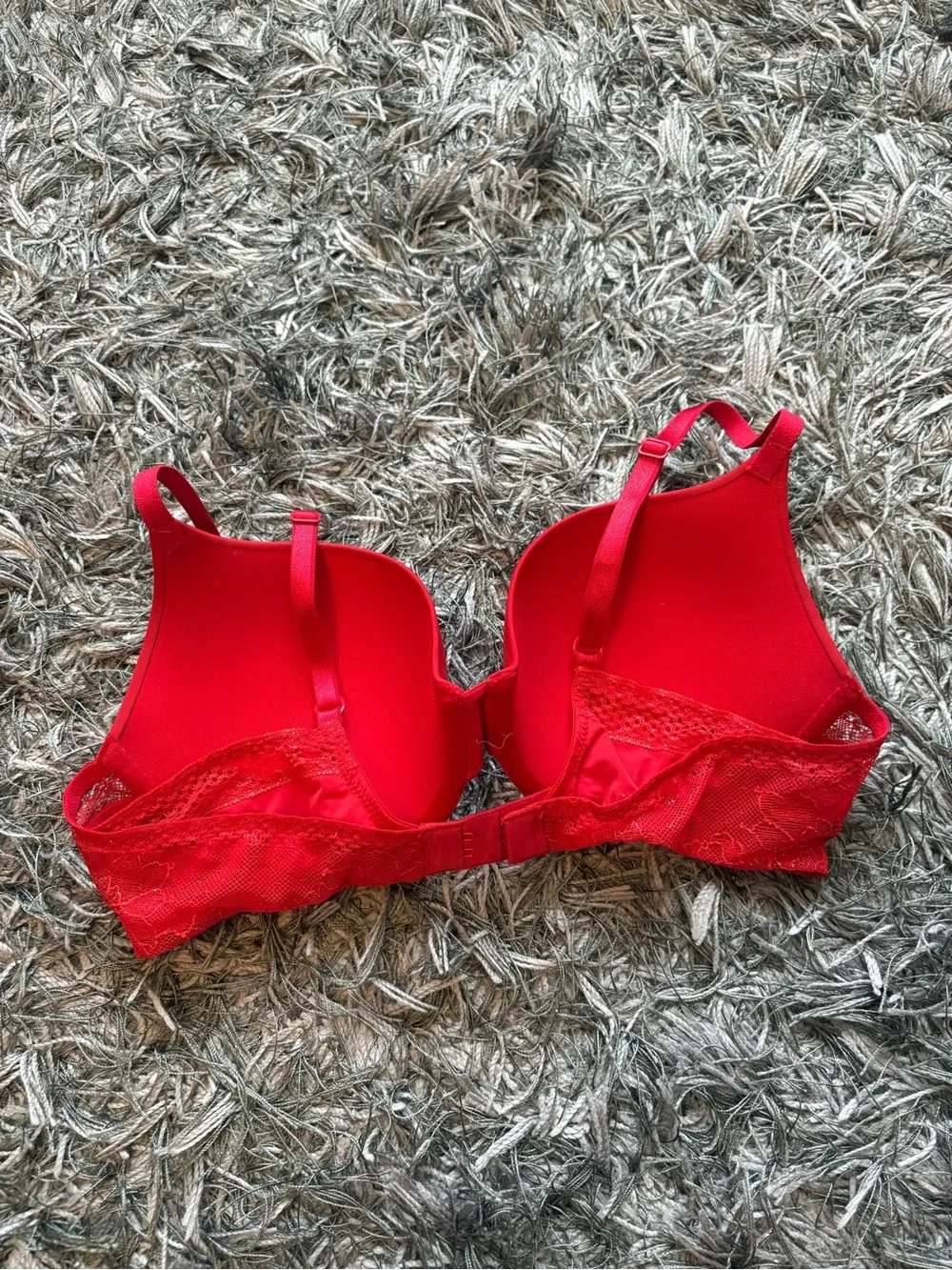 Victoria's Secret Women's Tshirt Push-Up Bra - Picture 3 of 6